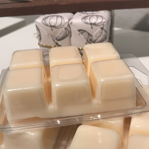 Hand Crafted Wax Soy Melts Hand Crafted FINAL SALE - Picture 3 of 4